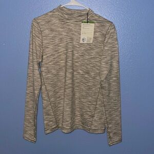 NWT Alpine Design Mock Neck Long Sleeve SPF 50+ Base Layer - size Medium. EE